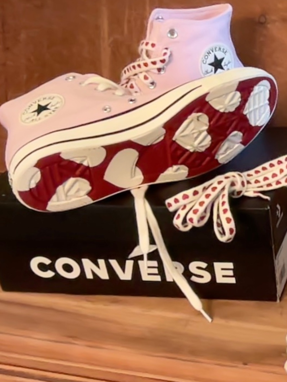 CONVERSE CHUCK TAYLOR ALL STAR HI-TOP SNEAKER VALENTINE DAY PINK/NEW FOUND BLOOM - Picture 9 of 11